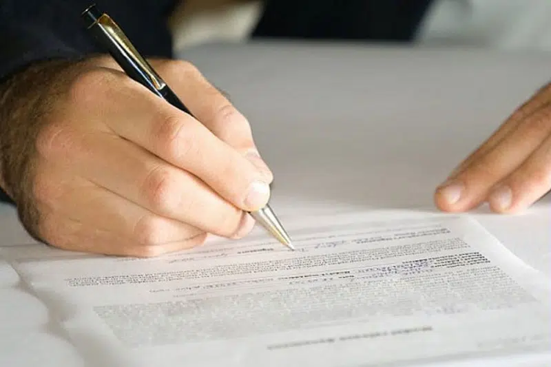 Comment rompre un contrat IAD