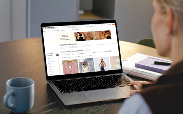 approvisionnement en vêtements féminins en ligne